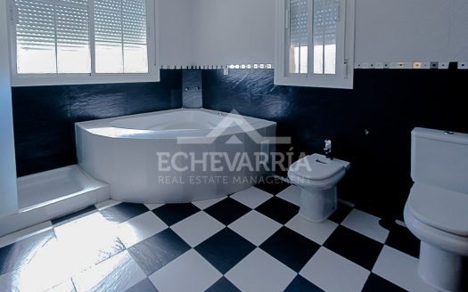 Amplio Chalet en Seseña