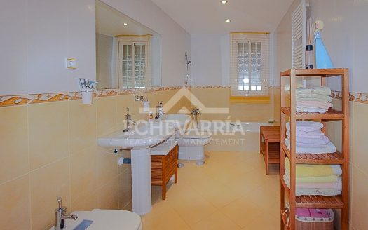 Amplio Chalet en Seseña